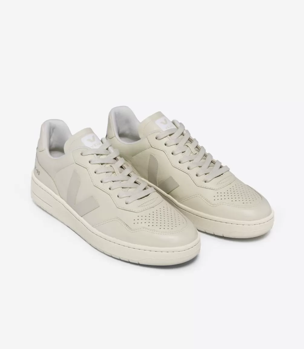 V-90 | V-90>VEJA V-90 LEATHER CASHEW PIERRE